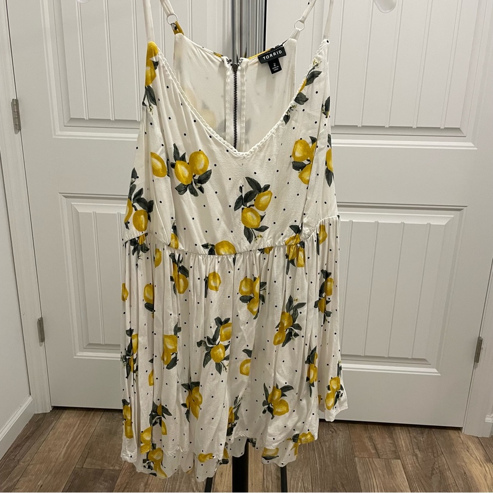 Torrid White Camisole with Lemon Print